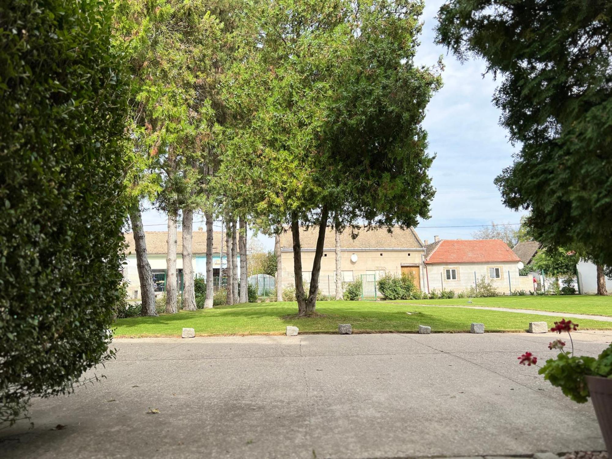 Bezdan Guesthouse Ngoại thất bức ảnh